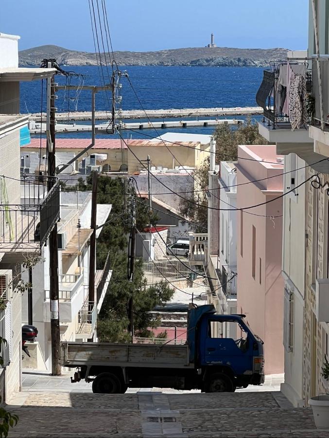 Thania'S House ,4 Minutes From The Center Of Hermoulis إرموبولّي المظهر الخارجي الصورة